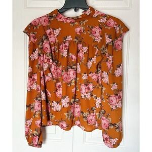 WAYF Floral Riffle Style Shirt. Size Small. Back Collar Has 2 Small Buttons